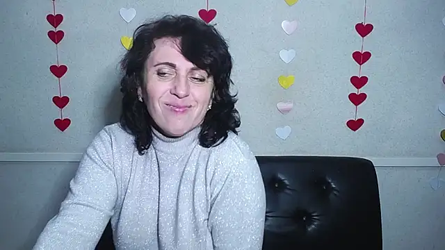 LuciaMii online show from 01/25/25, 06:46