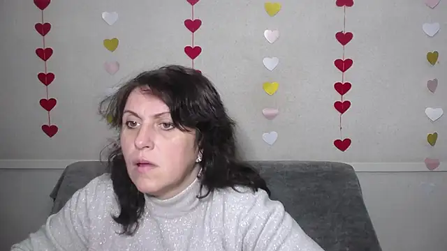 LuciaMii online show from 02/23/25, 05:56