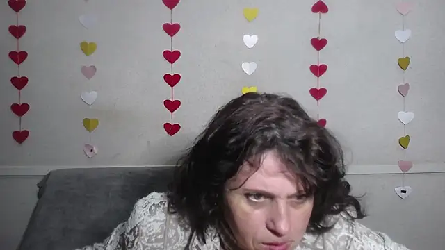 LuciaMii online show from 03/02/25, 06:05