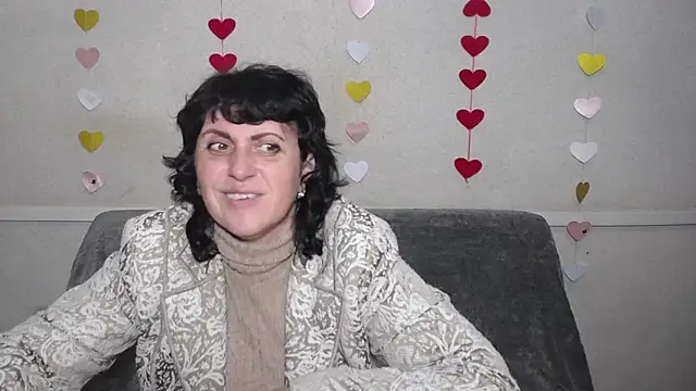 LuciaMii online show from 03/12/25, 06:00