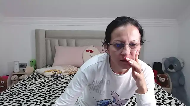 CatWoman0001 online show from 01/11/26, 04:34