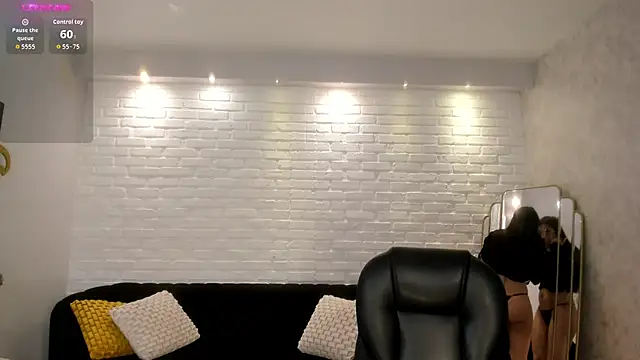 ValeriaVelvet online show from 11/15/25, 12:13