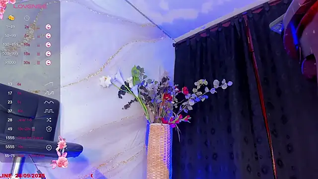 Karla-Ebony online show from 09/28/25, 01:38