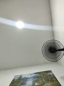 Linda Lars online show from 02/21/25, 06:51