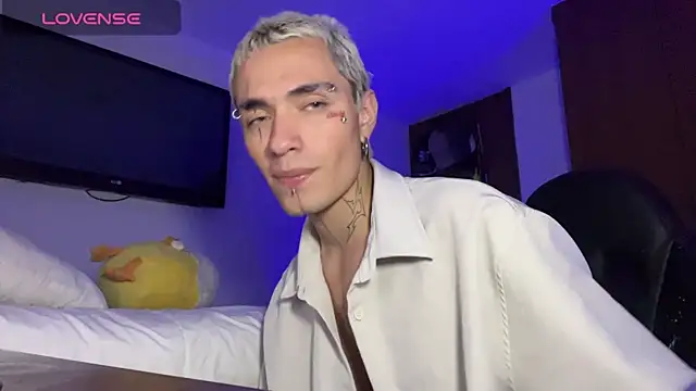 jackfrost 18 online show from 07/09/26, 03:43