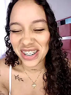 MarieLeon online show from 03/04/25, 12:50