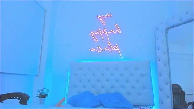 Snapshot of silvana__miller chatting on 02/27/25, 04:20 silvana miller online show from 02/27/25, 04:20