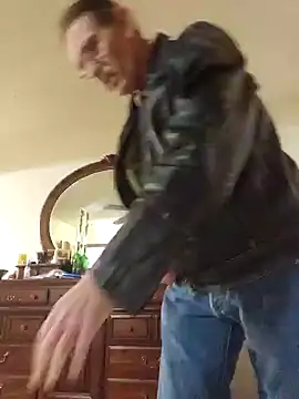 coolbrease10 online show from 12/29/24, 07:43