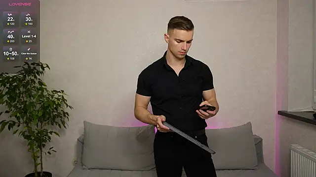 Nik Sharp online show from 03/22/25, 04:47