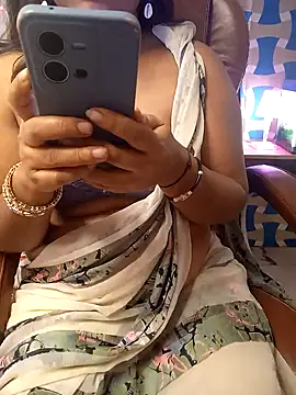 nisha baby2 online show from 02/01/25, 12:40