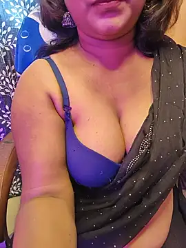 Snapshot of nisha_baby2 chatting on 07/24/26, 01:58 nisha baby2 online show from 07/24/26, 01:58