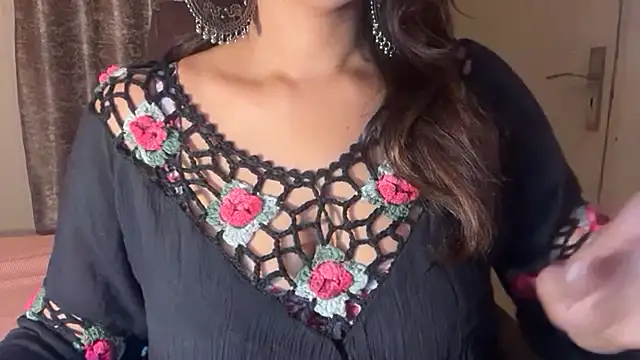 Snapshot of Cupid_of_Hearts chatting on 02/28/26, 03:57 Cupid of Hearts online show from 02/28/26, 03:57