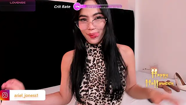 ariel jonees online show from 11/04/25, 05:01