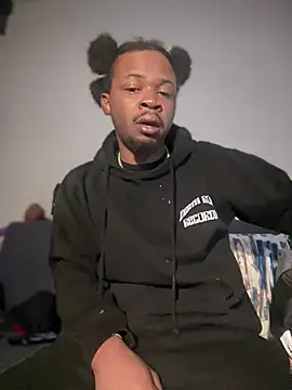 Snapshot of MobyDxck chatting on 12/15/24, 11:55 MobyDxck online show from 12/15/24, 11:55