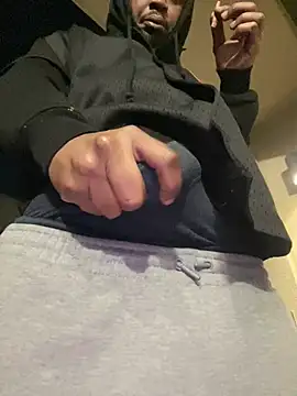 Snapshot of MobyDxck chatting on 12/21/24, 09:23 MobyDxck online show from 12/21/24, 09:23