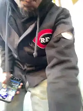 Snapshot of MobyDxck chatting on 12/21/24, 02:04 MobyDxck online show from 12/21/24, 02:04