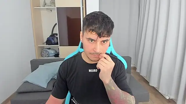 MatMalonne online show from 12/22/25, 02:25