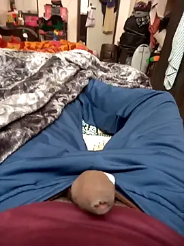 Snapshot of Shubuu__x chatting on 02/19/26, 10:44 Shubuu x online show from 02/19/26, 10:44