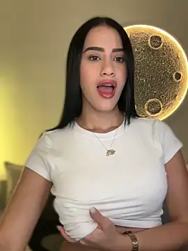 SarahhSmitth1 online show from 02/05/26, 11:09