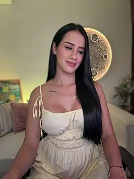 SarahhSmitth1 online show from 07/06/26, 11:07