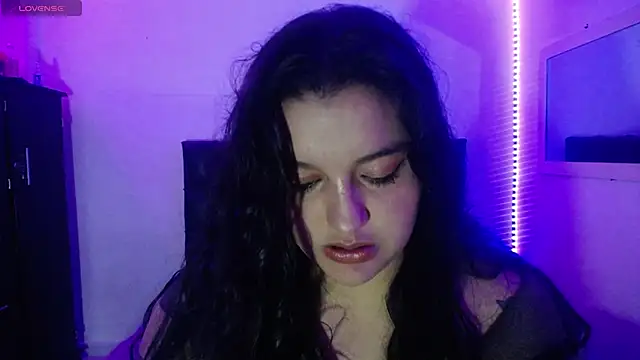 Snapshot of Laurenkenner_ chatting on 10/11/25, 08:07 Laurenkenner online show from 10/11/25, 08:07