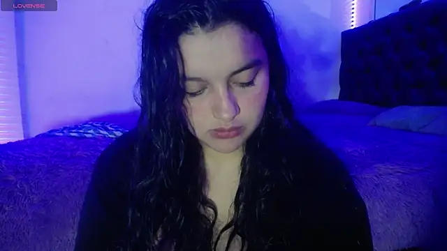 Snapshot of Laurenkenner_ chatting on 10/18/25, 07:14 Laurenkenner online show from 10/18/25, 07:14
