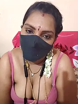 Snapshot of nisha_20 chatting on 02/27/25, 03:05 nisha 20 online show from 02/27/25, 03:05