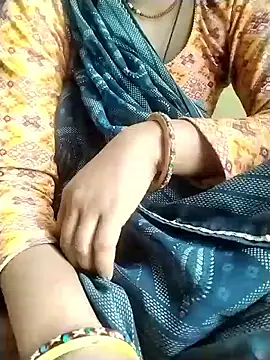 Snapshot of Cutkajal chatting on 03/04/25, 06:58 Cutkajal online show from 03/04/25, 06:58