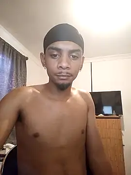 29YOURZ 28  online show from 12/04/24, 09:18