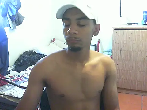 29YOURZ 28  online show from 02/27/25, 06:50