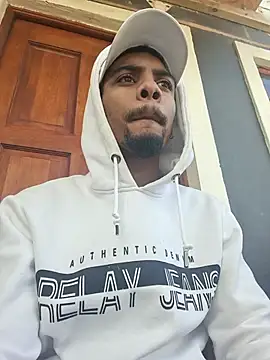 29YOURZ 28  online show from 10/15/25, 10:37