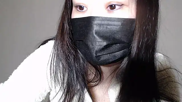 Hika-Channel online show from 12/22/25, 11:24