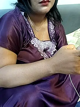 Snapshot of silky_queen chatting on 06/09/26, 06:41 silky queen online show from 06/09/26, 06:41