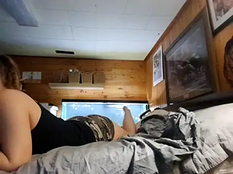 Snapshot of Ryan_and_Aurora chatting on 02/05/26, 12:59 Ryan and Aurora online show from 02/05/26, 12:59