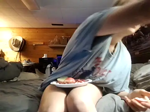 Ryan and Aurora online show from 07/06/26, 03:58