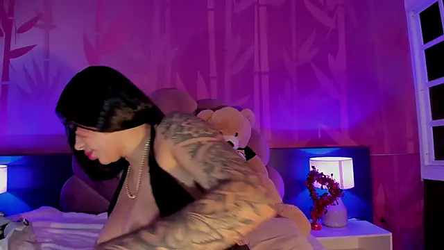 kiim taaylor online show from 02/22/25, 05:57