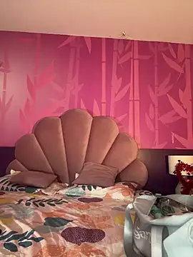 kiim taaylor online show from 03/08/25, 12:09