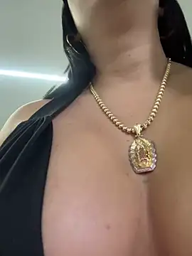 kiim taaylor online show from 03/21/25, 11:44