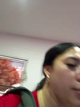 kiim taaylor online show from 09/09/25, 03:33