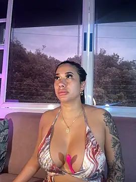 kiim taaylor online show from 09/18/25, 01:24