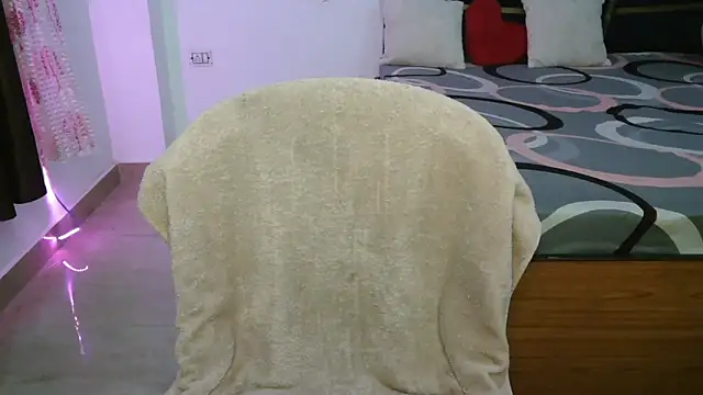 N-Natasha online show from 05/17/26, 12:01
