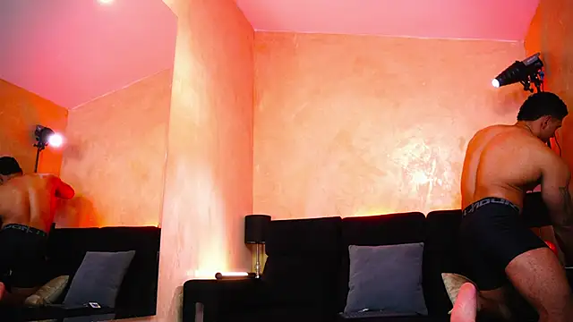 MassimoWalton2 online show from 03/19/26, 02:21