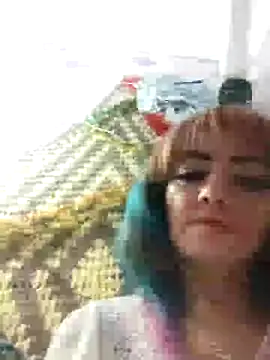 Snapshot of SweetLeila40 chatting on 01/01/25, 02:30 SweetLeila40 online show from 01/01/25, 02:30