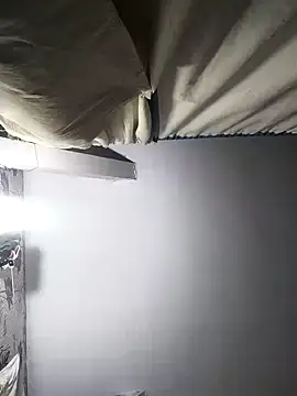 Snapshot of SweetLeila40 chatting on 02/05/25, 04:27 SweetLeila40 online show from 02/05/25, 04:27