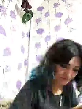 Snapshot of SweetLeila40 chatting on 02/08/25, 11:34 SweetLeila40 online show from 02/08/25, 11:34