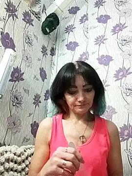 Snapshot of SweetLeila40 chatting on 02/24/25, 01:57 SweetLeila40 online show from 02/24/25, 01:57