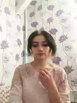 Snapshot of SweetLeila40 chatting on 03/14/25, 12:54 SweetLeila40 online show from 03/14/25, 12:54