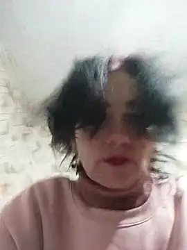 Snapshot of SweetLeila40 chatting on 11/30/25, 07:18 SweetLeila40 online show from 11/30/25, 07:18