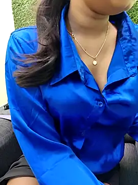 Snapshot of yhona_darling chatting on 04/03/26, 08:18 yhona darling online show from 04/03/26, 08:18