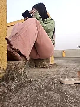 Hot Urvi online show from 12/11/24, 10:36